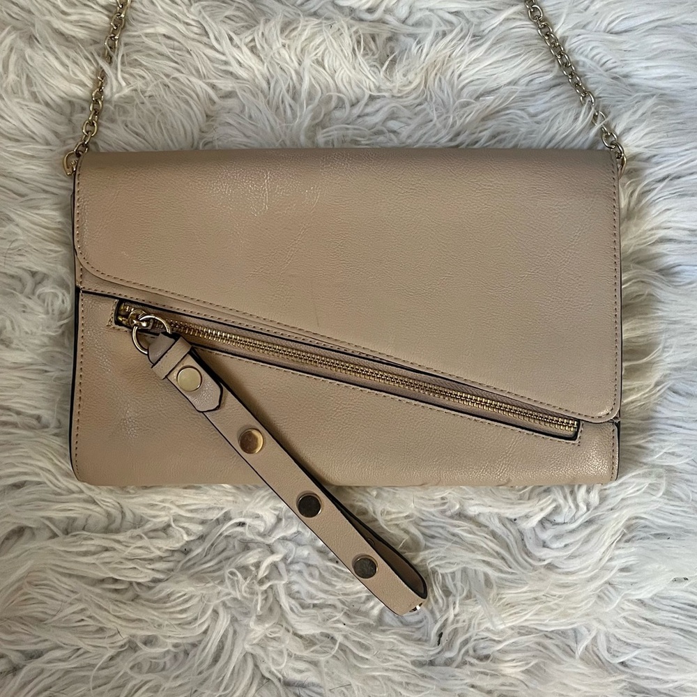 Clutch from ALDO